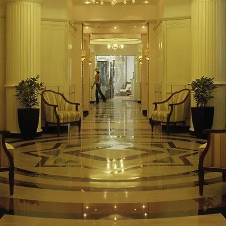 Helena Park 5* Napospart