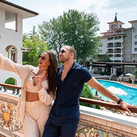 Helena Park Napospart