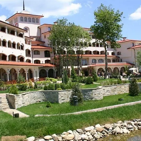 Üdülőközpont Helena Park Napospart