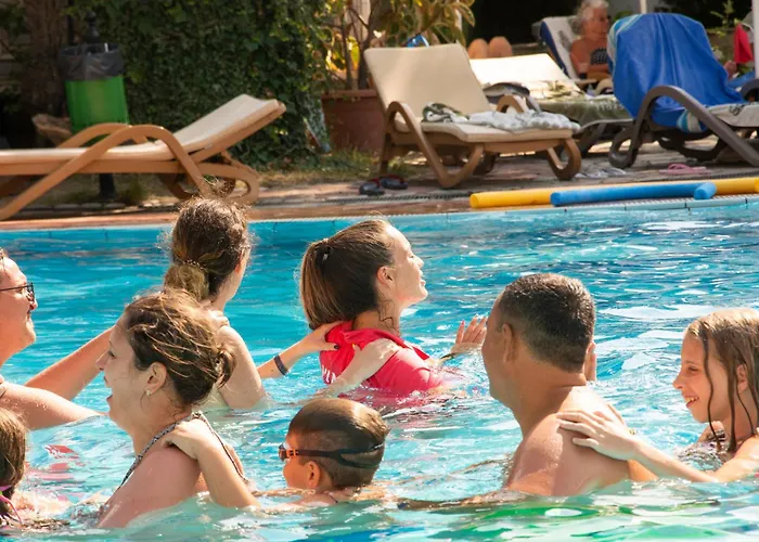 אתר נופש Helena Park סאני ביץ'