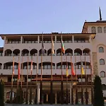 Helena Park 5* ساني بيتش
