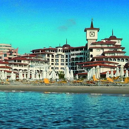 Resort Helena Park 5*