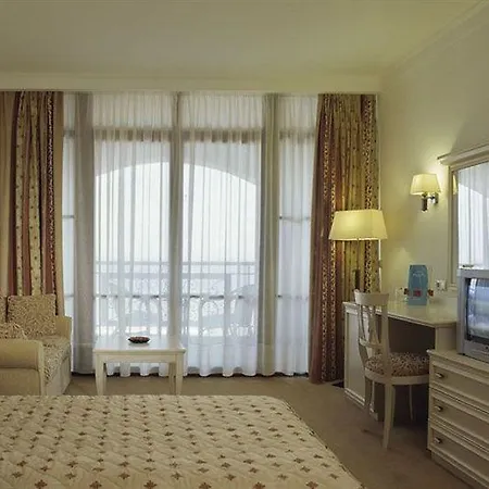 Helena Park Sunny Beach