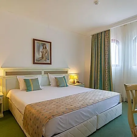 Helena Park 5*