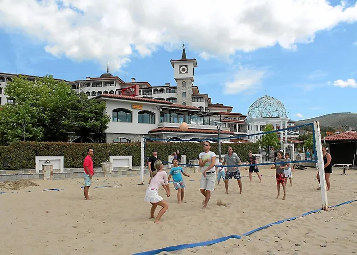 Helena Park 5* サニービーチ